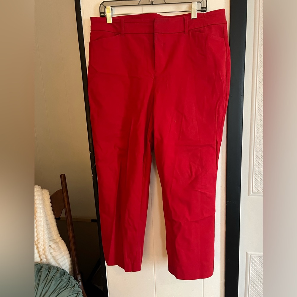 EUC Old Navy High-Rise Red Pixie Pant - 14P
